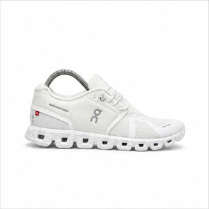 On Cloud Lightweight Running Shoes