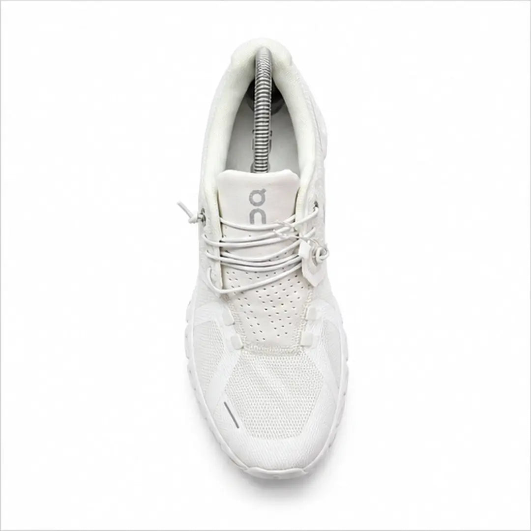 On Cloud Lightweight Running Shoes