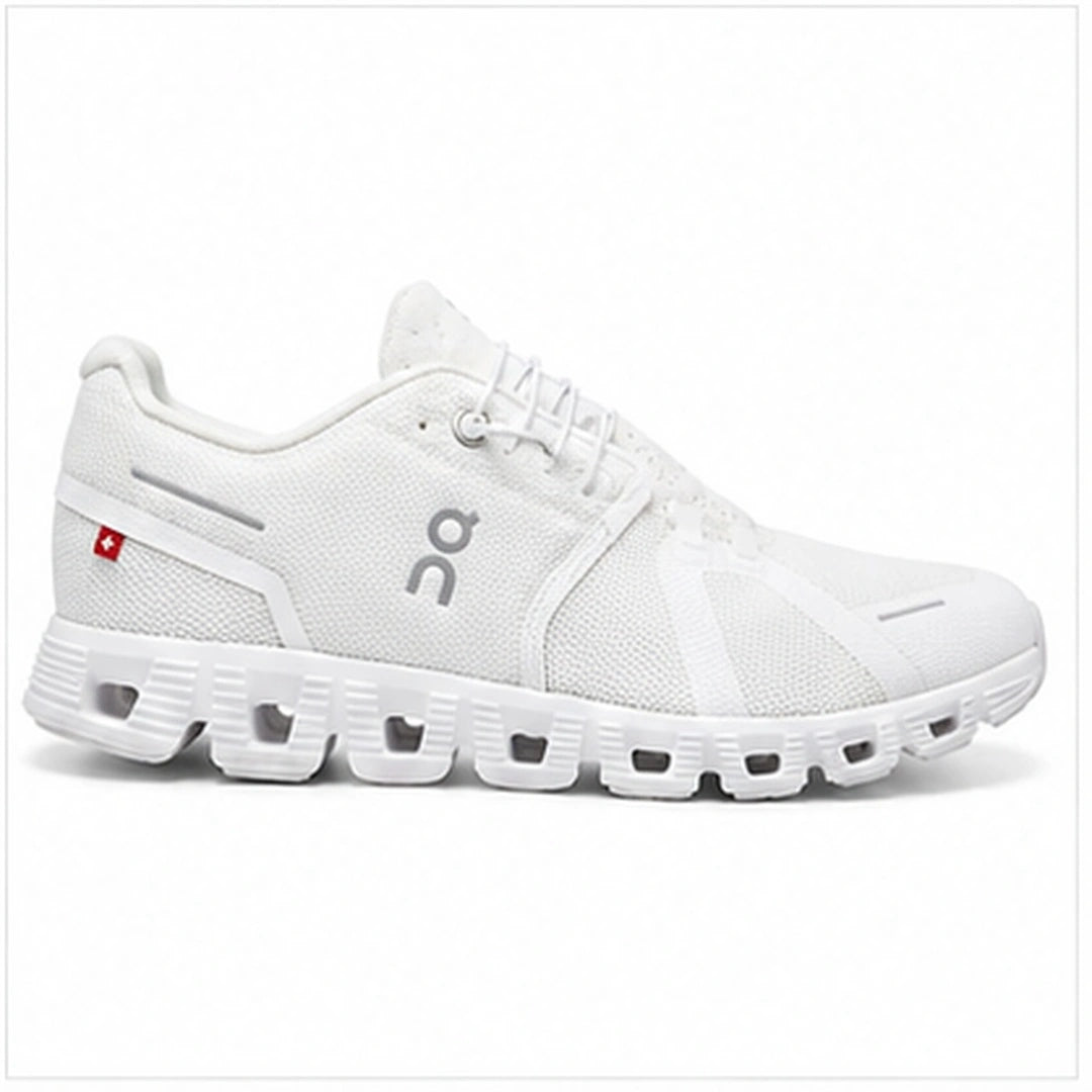 On Cloud Lightweight Running Shoes