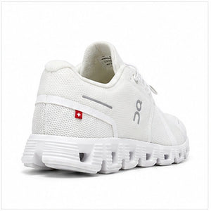 On Cloud Lightweight Running Shoes