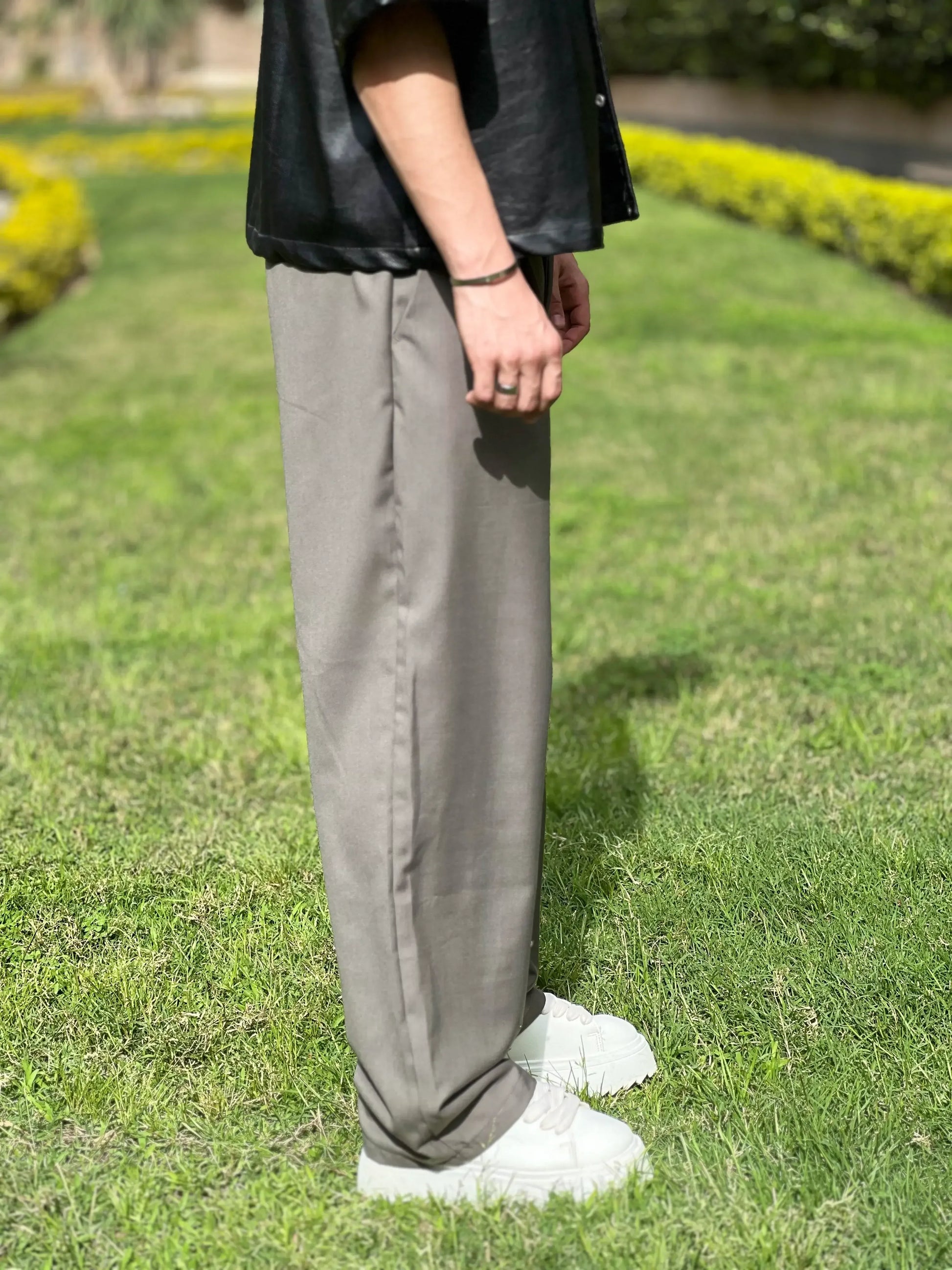 ZARA CLASSIC WIDE LEG TROUSERS